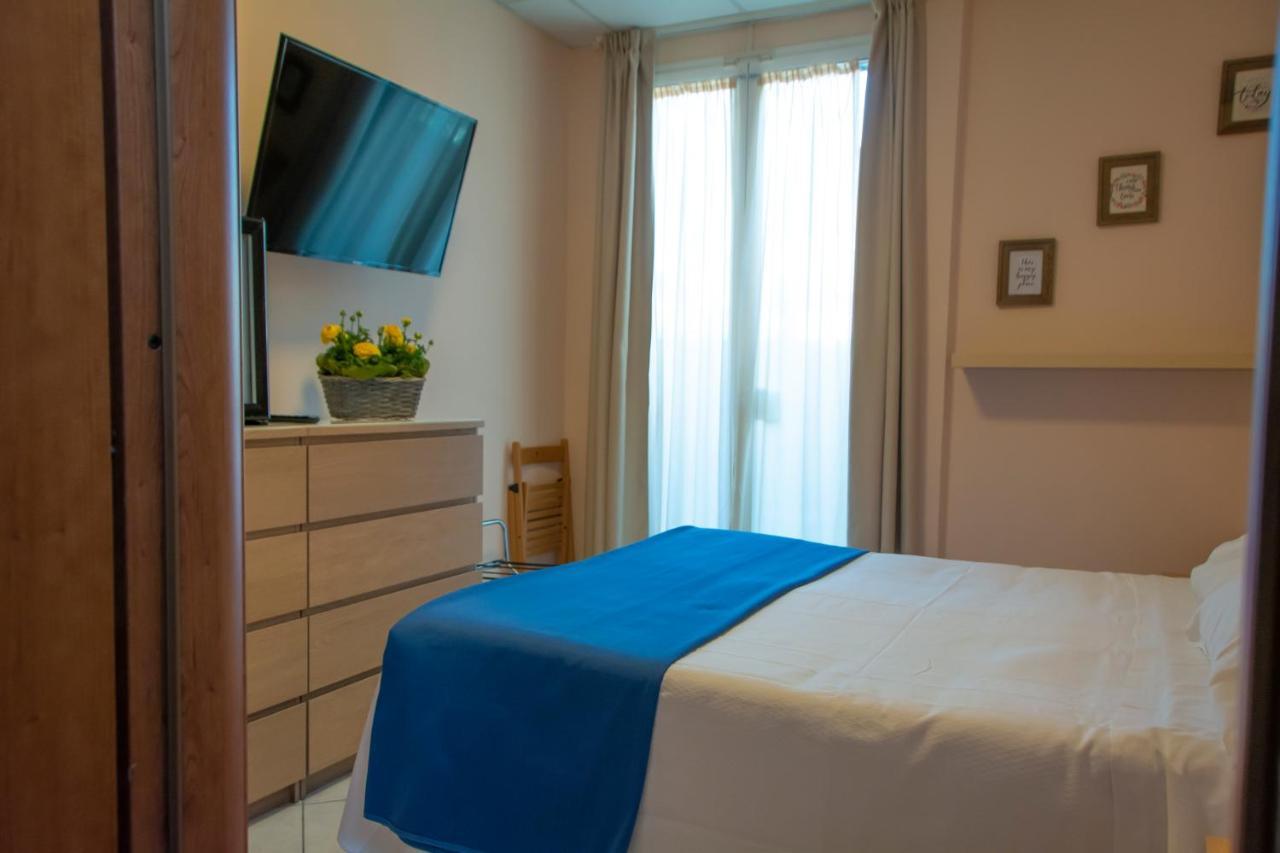 Hotel Delle Mimose Diano Marina Bagian luar foto