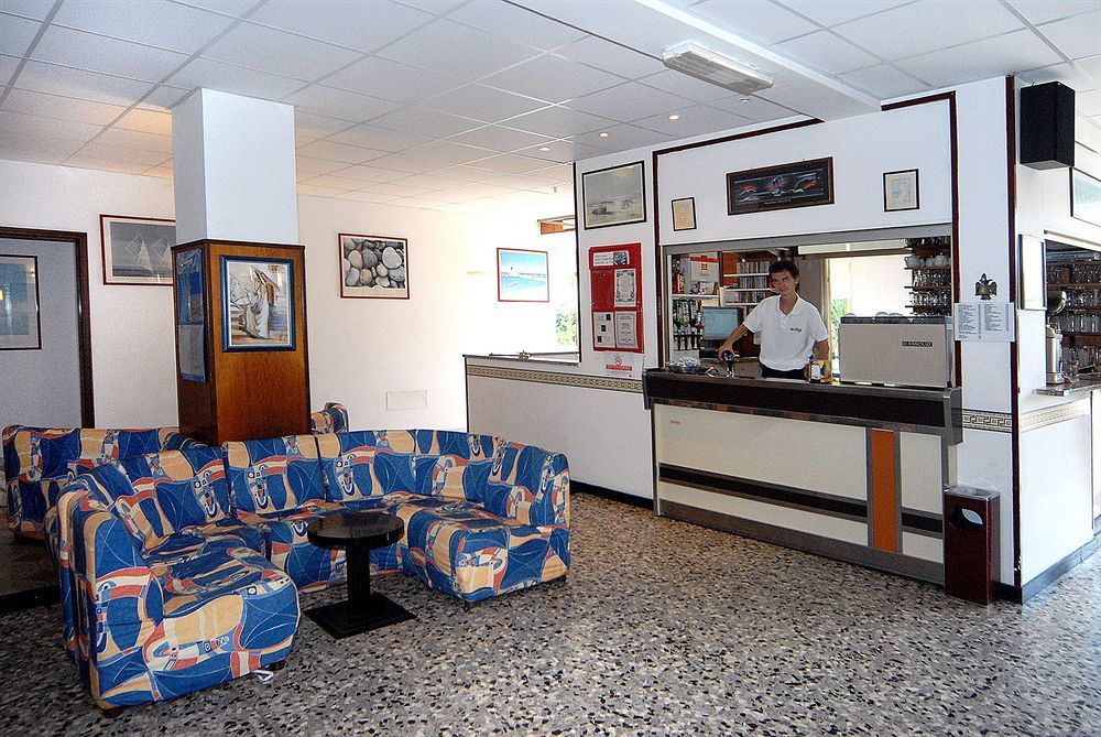 Hotel Delle Mimose Diano Marina Bagian luar foto